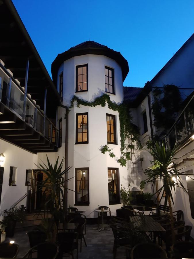 Hotel Weisses Ross Elsterwerda Zewnętrze zdjęcie