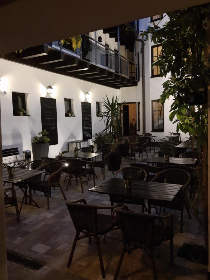 Hotel Weisses Ross Elsterwerda Zewnętrze zdjęcie