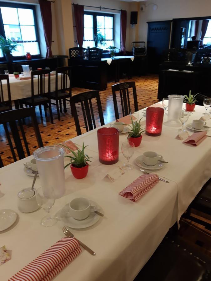 Hotel Weisses Ross Elsterwerda Zewnętrze zdjęcie