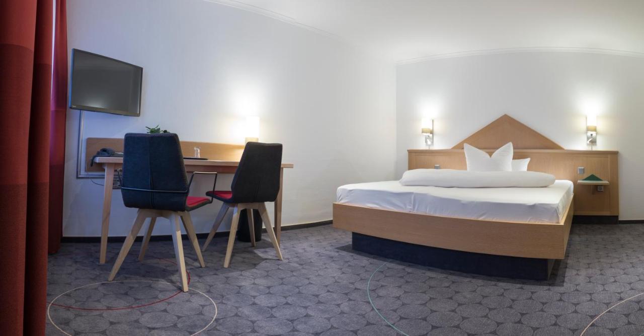 Hotel Weisses Ross Elsterwerda Zewnętrze zdjęcie